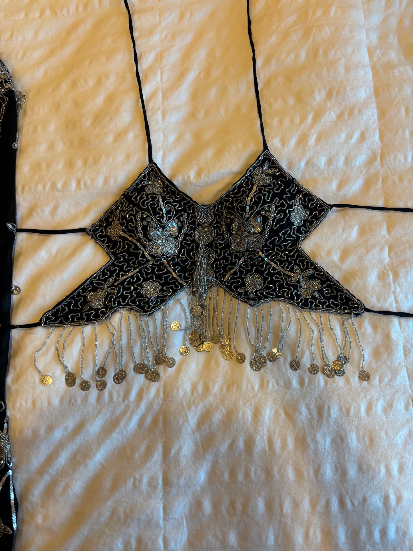 backless beaded set