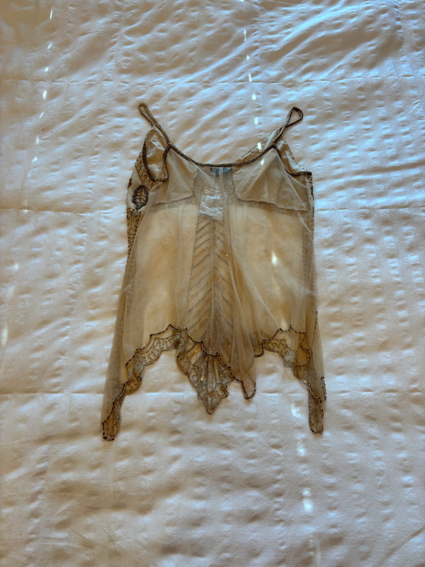 beaded wet seal top