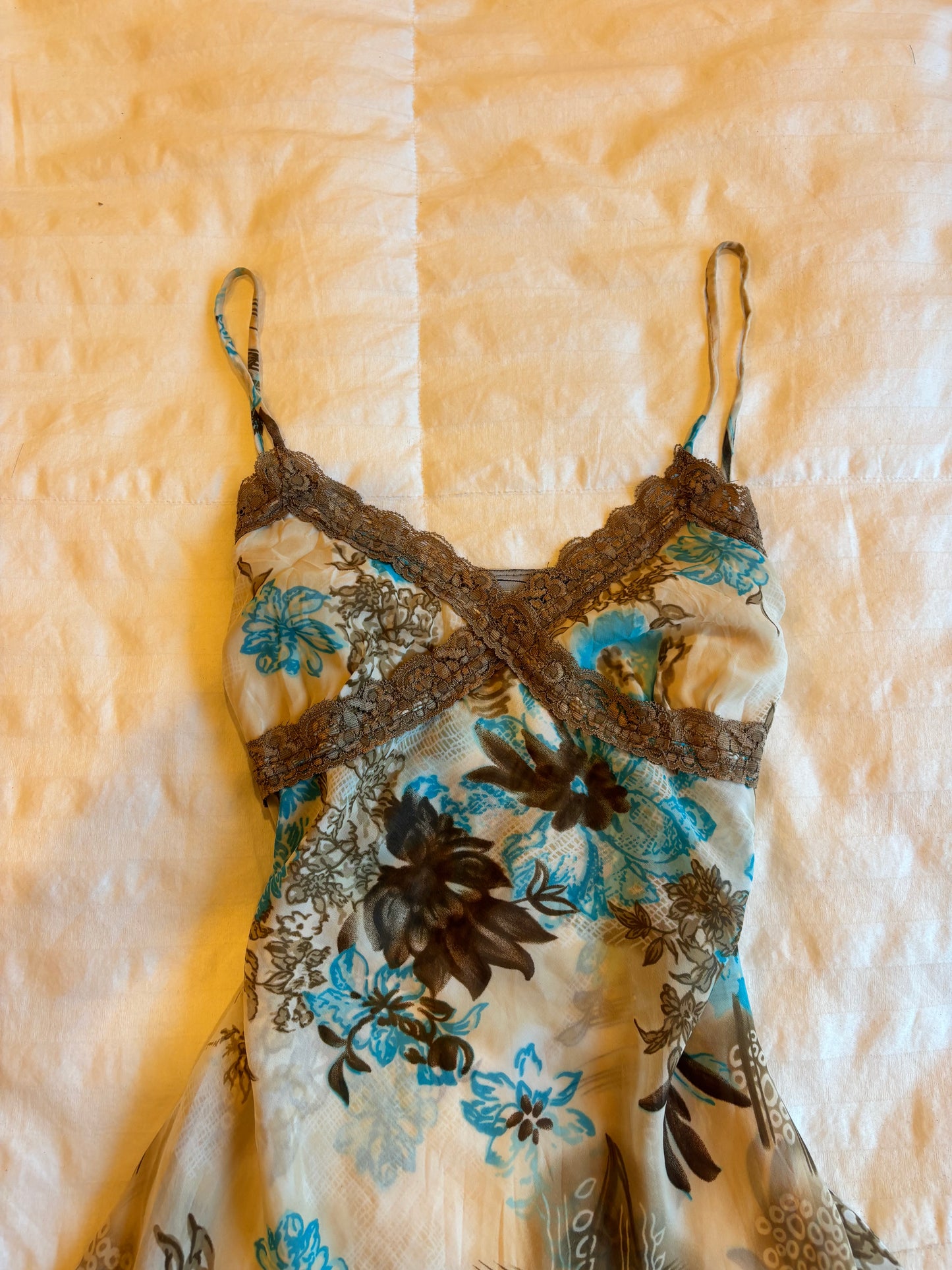brown floral rave slip