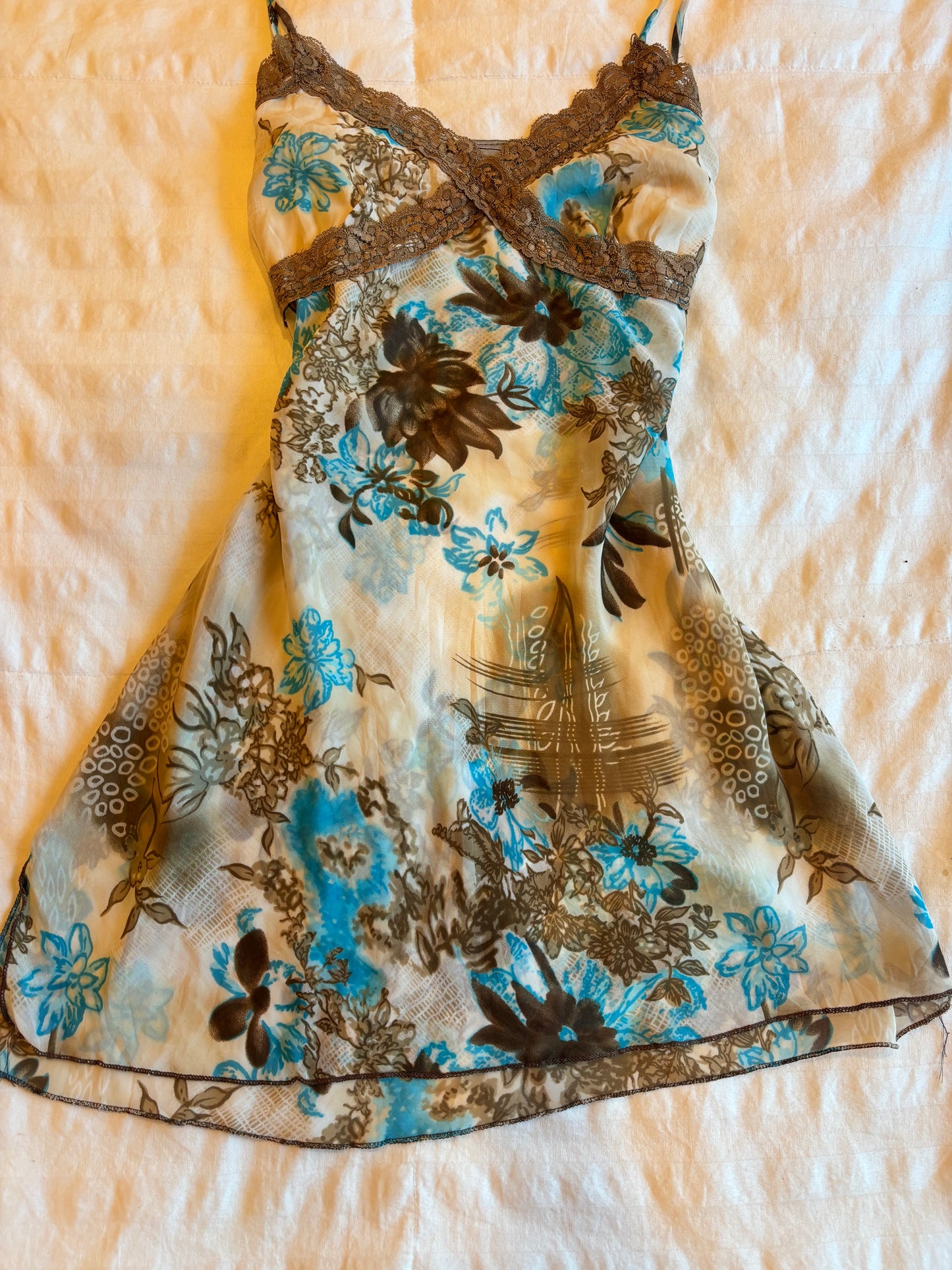 brown floral rave slip