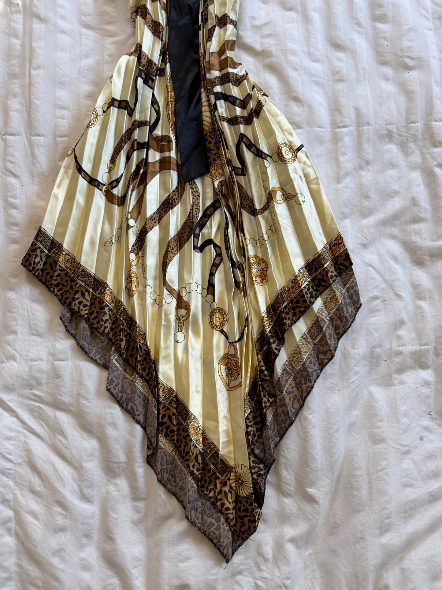 by deep la dress