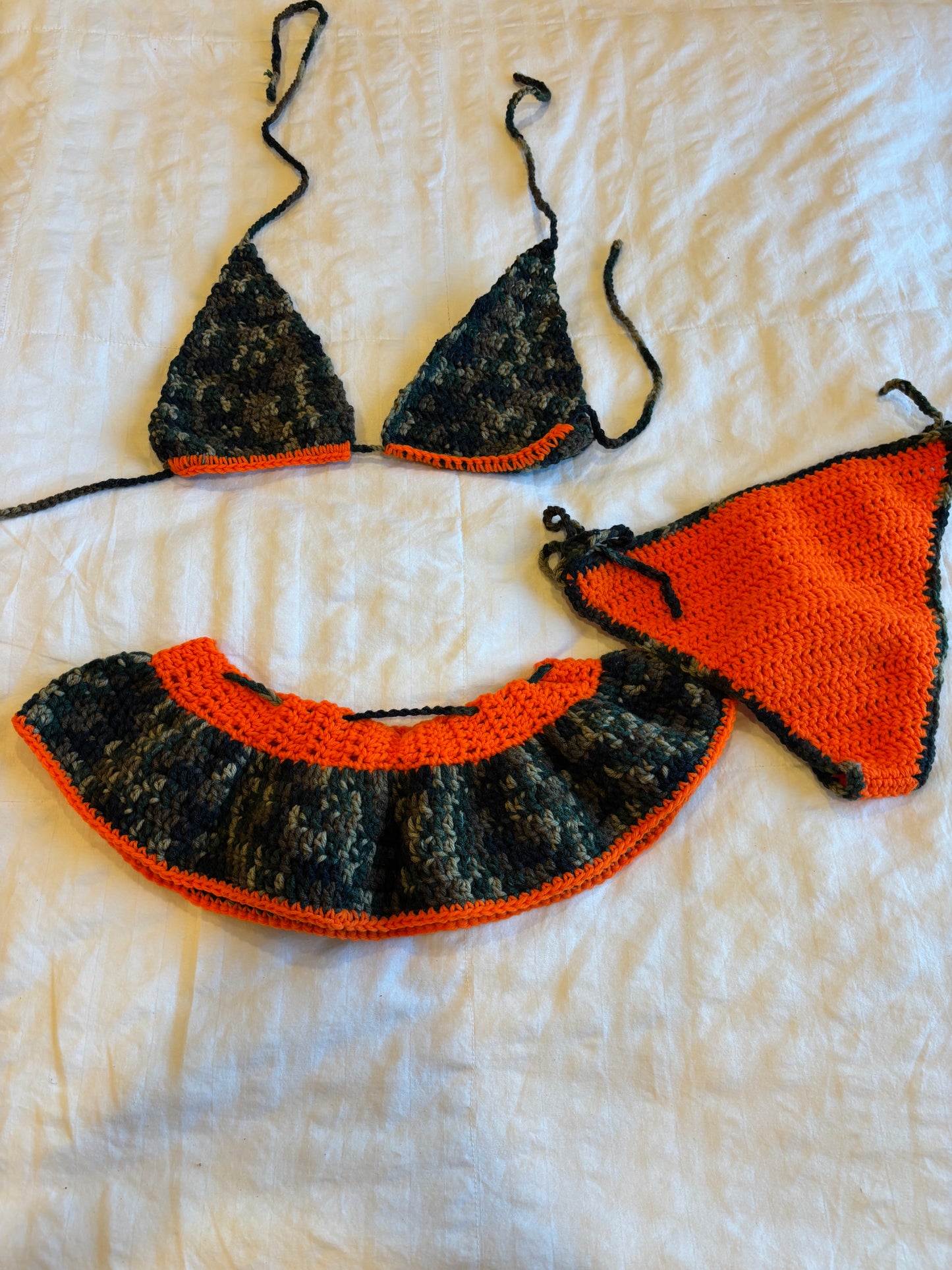 adorable        crochet set