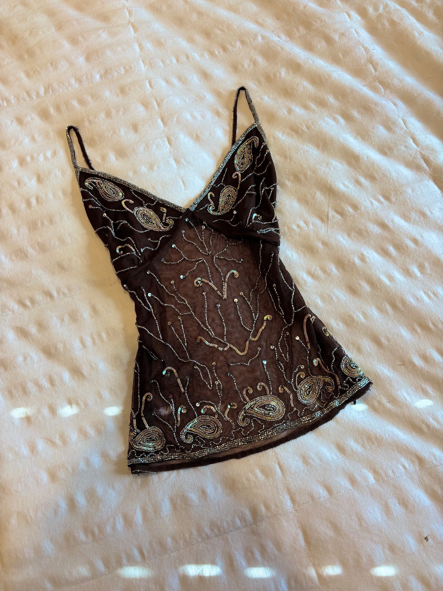 beaded wet seal top