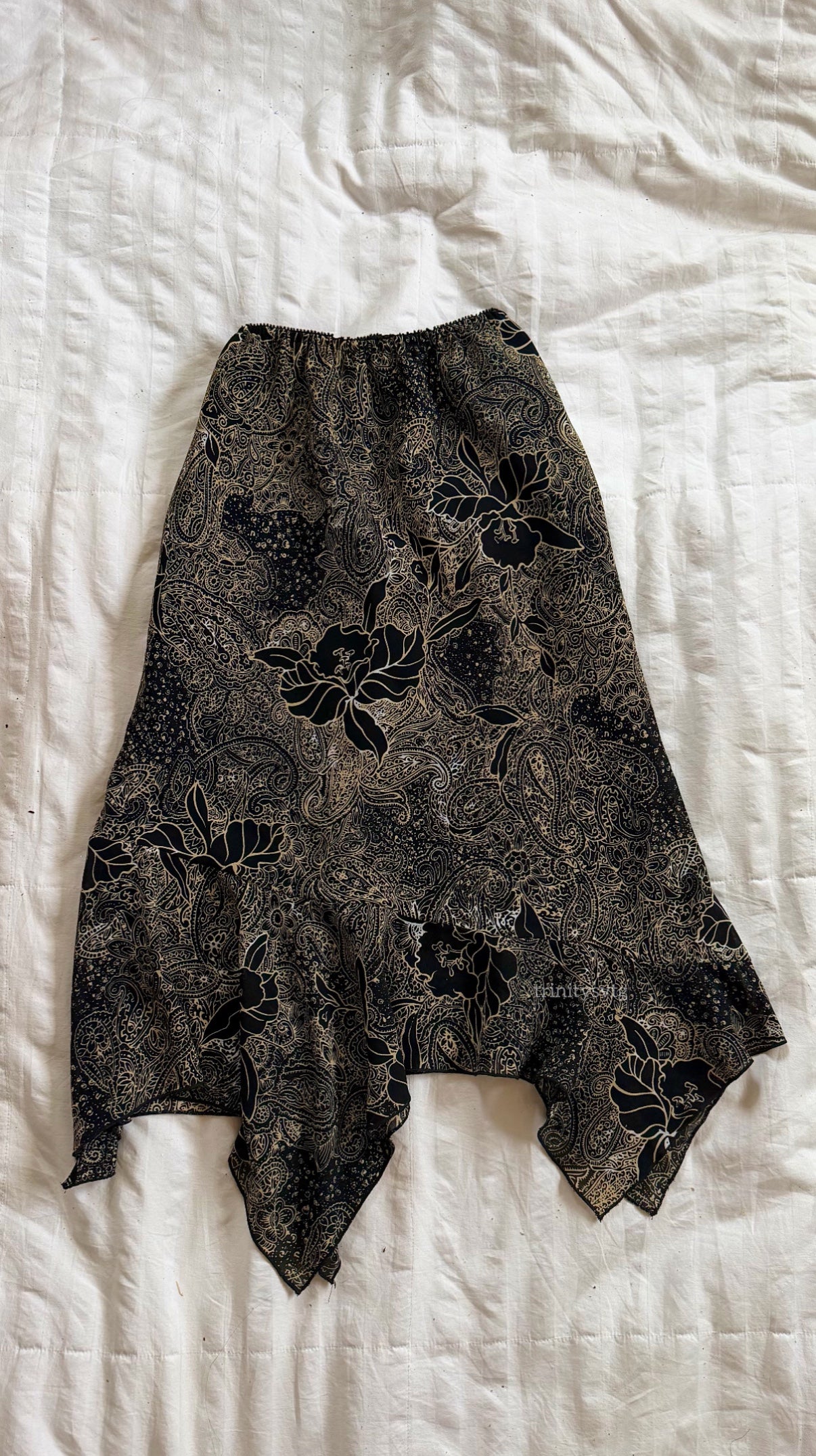 floral skirt