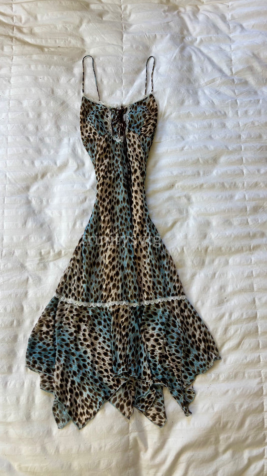 adorable                                                                      fairy dress
